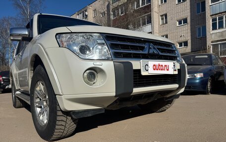 Mitsubishi Pajero IV, 2011 год, 2 050 000 рублей, 40 фотография