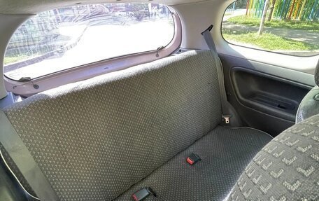 Toyota Vitz, 2001 год, 375 000 рублей, 17 фотография