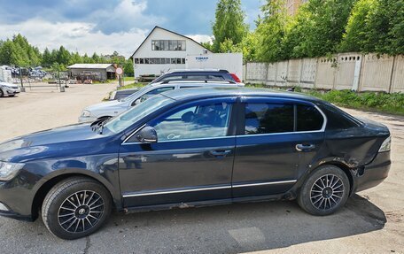 Skoda Superb III рестайлинг, 2013 год, 680 000 рублей, 4 фотография