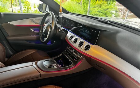 Mercedes-Benz E-Класс, 2020 год, 4 950 000 рублей, 5 фотография