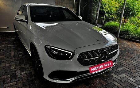 Mercedes-Benz E-Класс, 2020 год, 4 950 000 рублей, 2 фотография