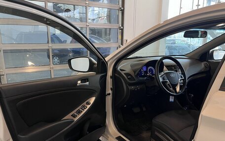 Hyundai Solaris II рестайлинг, 2016 год, 1 296 000 рублей, 20 фотография