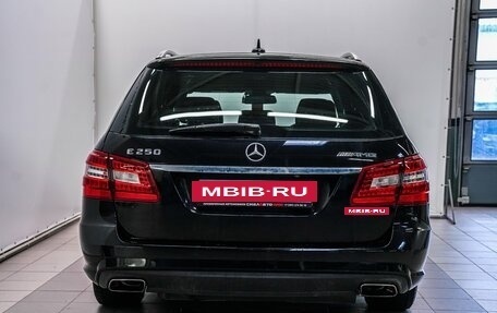 Mercedes-Benz E-Класс, 2012 год, 1 400 000 рублей, 4 фотография