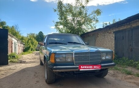 Mercedes-Benz W123, 1978 год, 412 000 рублей, 1 фотография