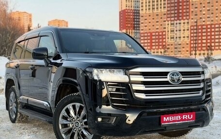 Toyota Land Cruiser, 2023 год, 10 500 000 рублей, 1 фотография