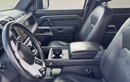 Land Rover Defender II, 2021 год, 6 500 000 рублей, 10 фотография