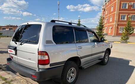 Toyota Land Cruiser 100 рестайлинг 2, 2005 год, 3 100 000 рублей, 6 фотография