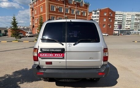 Toyota Land Cruiser 100 рестайлинг 2, 2005 год, 3 100 000 рублей, 7 фотография