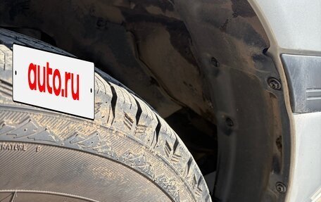 Toyota Land Cruiser 100 рестайлинг 2, 2005 год, 3 100 000 рублей, 25 фотография