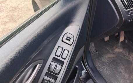 Hyundai ix35 I рестайлинг, 2012 год, 955 000 рублей, 13 фотография