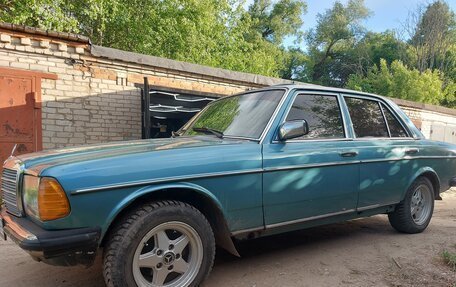 Mercedes-Benz W123, 1978 год, 412 000 рублей, 3 фотография