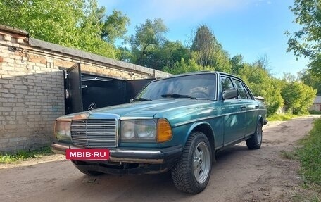 Mercedes-Benz W123, 1978 год, 412 000 рублей, 2 фотография