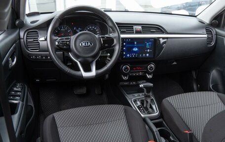 KIA Rio IV, 2018 год, 1 335 000 рублей, 6 фотография