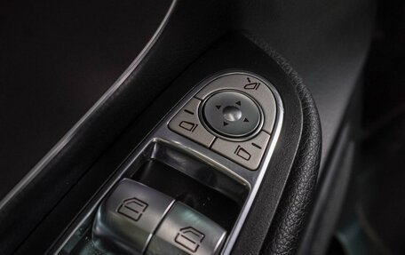 Mercedes-Benz V-Класс, 2019 год, 6 400 000 рублей, 26 фотография