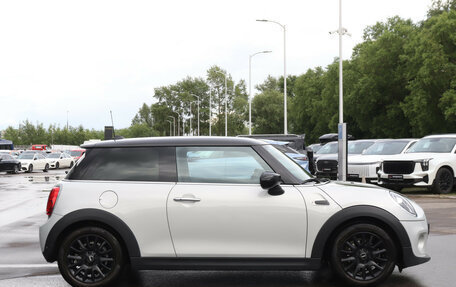 MINI Hatch, 2020 год, 2 350 000 рублей, 4 фотография