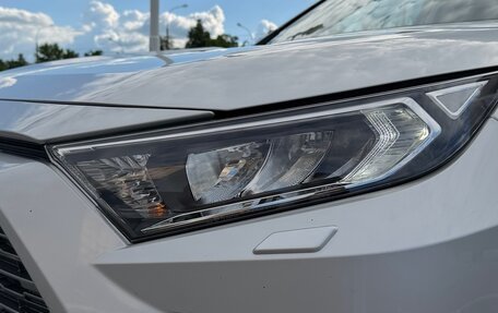 Toyota RAV4, 2019 год, 2 700 000 рублей, 10 фотография