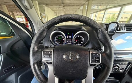 Toyota Land Cruiser Prado 150 рестайлинг 2, 2016 год, 3 100 000 рублей, 17 фотография