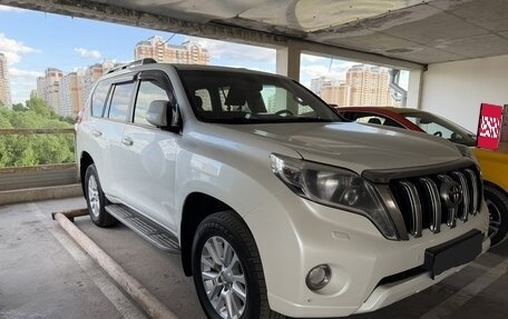Toyota Land Cruiser Prado 150 рестайлинг 2, 2016 год, 3 100 000 рублей, 3 фотография
