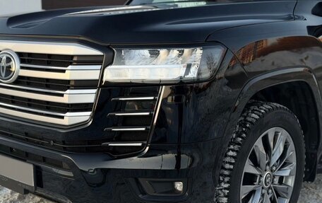 Toyota Land Cruiser, 2023 год, 10 500 000 рублей, 4 фотография