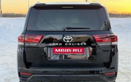 Toyota Land Cruiser, 2023 год, 10 500 000 рублей, 7 фотография