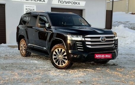 Toyota Land Cruiser, 2023 год, 10 500 000 рублей, 2 фотография