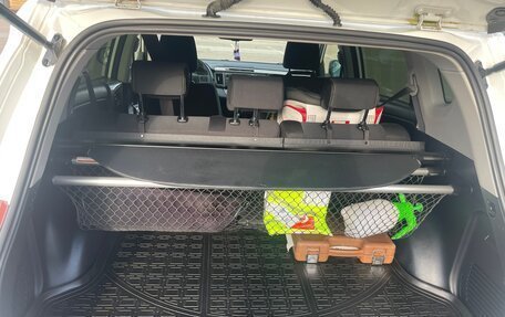 Toyota RAV4, 2015 год, 1 800 000 рублей, 15 фотография