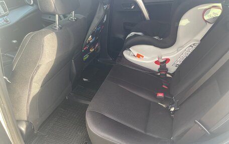 Toyota RAV4, 2015 год, 1 800 000 рублей, 18 фотография