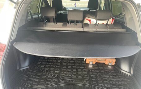 Toyota RAV4, 2015 год, 1 800 000 рублей, 12 фотография