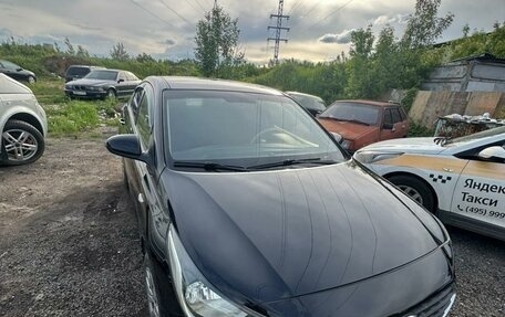 Hyundai Solaris II рестайлинг, 2019 год, 830 000 рублей, 3 фотография