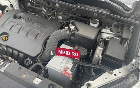 Toyota RAV4, 2015 год, 1 800 000 рублей, 29 фотография