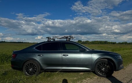 Skoda Superb III рестайлинг, 2018 год, 2 100 000 рублей, 4 фотография