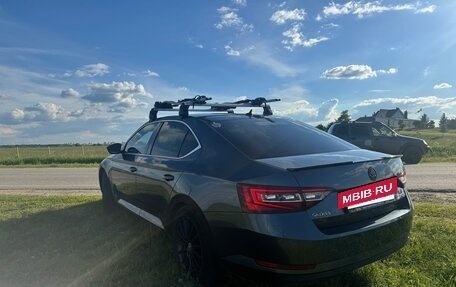 Skoda Superb III рестайлинг, 2018 год, 2 100 000 рублей, 7 фотография