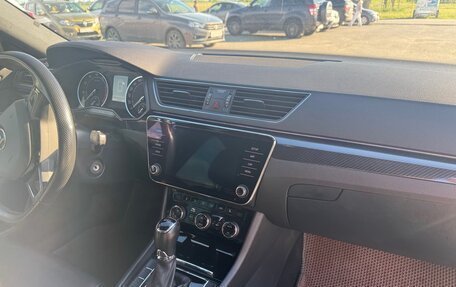 Skoda Superb III рестайлинг, 2018 год, 2 100 000 рублей, 12 фотография
