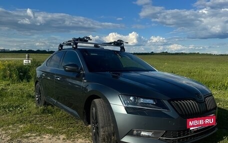 Skoda Superb III рестайлинг, 2018 год, 2 100 000 рублей, 3 фотография