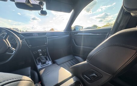 Skoda Superb III рестайлинг, 2018 год, 2 100 000 рублей, 19 фотография