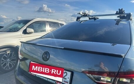Skoda Superb III рестайлинг, 2018 год, 2 100 000 рублей, 24 фотография