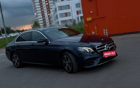 Mercedes-Benz E-Класс, 2018 год, 3 750 000 рублей, 7 фотография