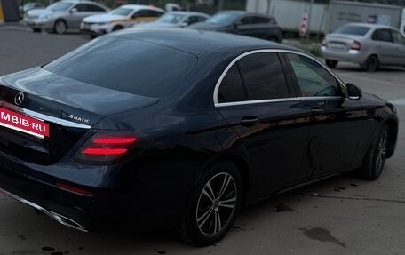 Mercedes-Benz E-Класс, 2018 год, 3 750 000 рублей, 14 фотография