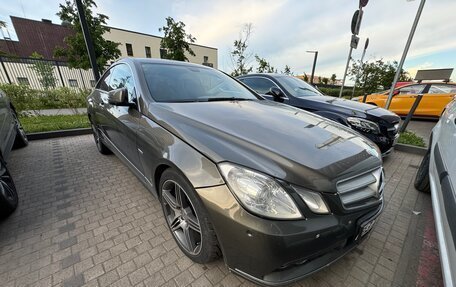 Mercedes-Benz E-Класс, 2011 год, 1 560 000 рублей, 1 фотография