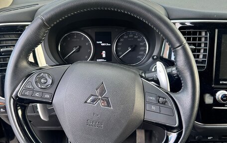 Mitsubishi Outlander III рестайлинг 3, 2021 год, 3 000 000 рублей, 17 фотография