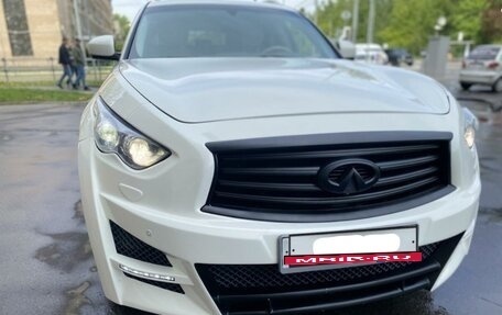 Infiniti QX70, 2015 год, 2 500 000 рублей, 6 фотография