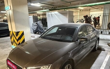 Audi A4, 2018 год, 3 000 000 рублей, 2 фотография