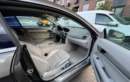 Mercedes-Benz E-Класс, 2011 год, 1 560 000 рублей, 11 фотография