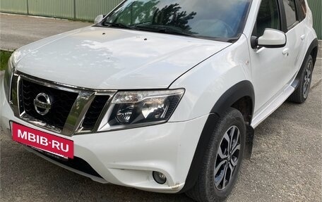 Nissan Terrano III, 2014 год, 900 000 рублей, 2 фотография