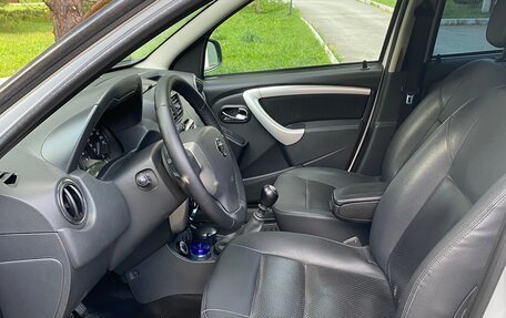 Nissan Terrano III, 2014 год, 900 000 рублей, 13 фотография