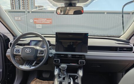 Toyota RAV4, 2026 год, 3 850 000 рублей, 21 фотография
