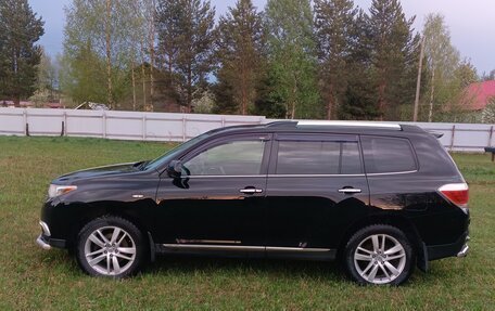 Toyota Highlander III, 2012 год, 1 750 000 рублей, 6 фотография