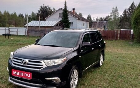 Toyota Highlander III, 2012 год, 1 750 000 рублей, 5 фотография