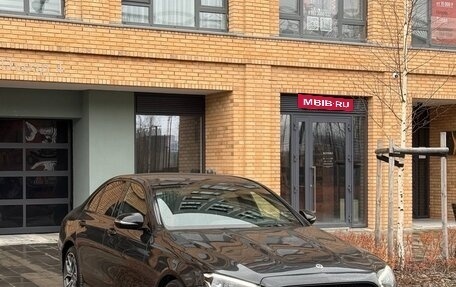 Mercedes-Benz E-Класс, 2020 год, 4 890 000 рублей, 6 фотография
