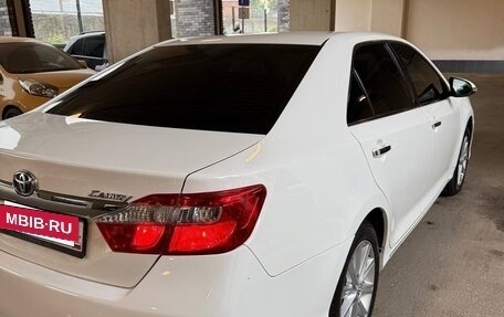 Toyota Camry, 2013 год, 1 430 000 рублей, 5 фотография